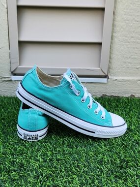 Converse Chuck Taylor All Star Lo Sneaker Pure Teal Womens Sneaker  SIZE 9